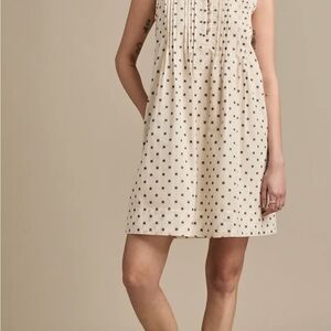 NWT ☘️ Chic Cream and Black Mini Dress